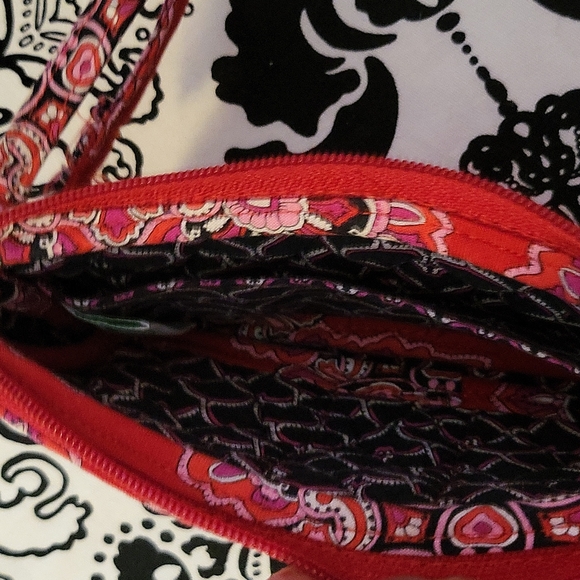 Vera Bradley Wristet - Picture 6 of 7